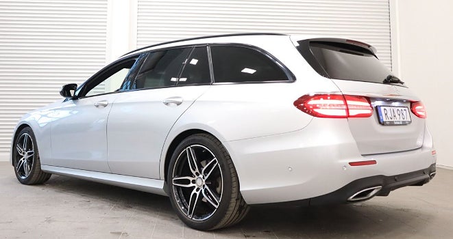 Mercedes-Benz E 220 d AMG Night Värmare Drag Kombi - bild 6