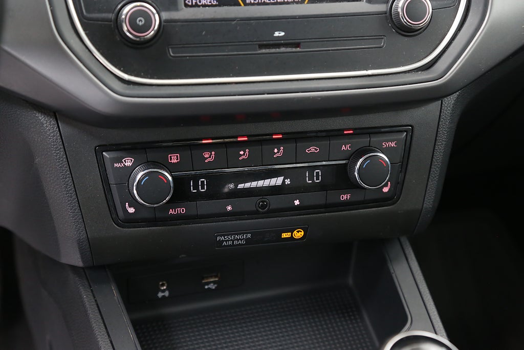 Seat Ibiza 1,0 MPI 75hk Style 5dr Front Assist P-sensorer 2018