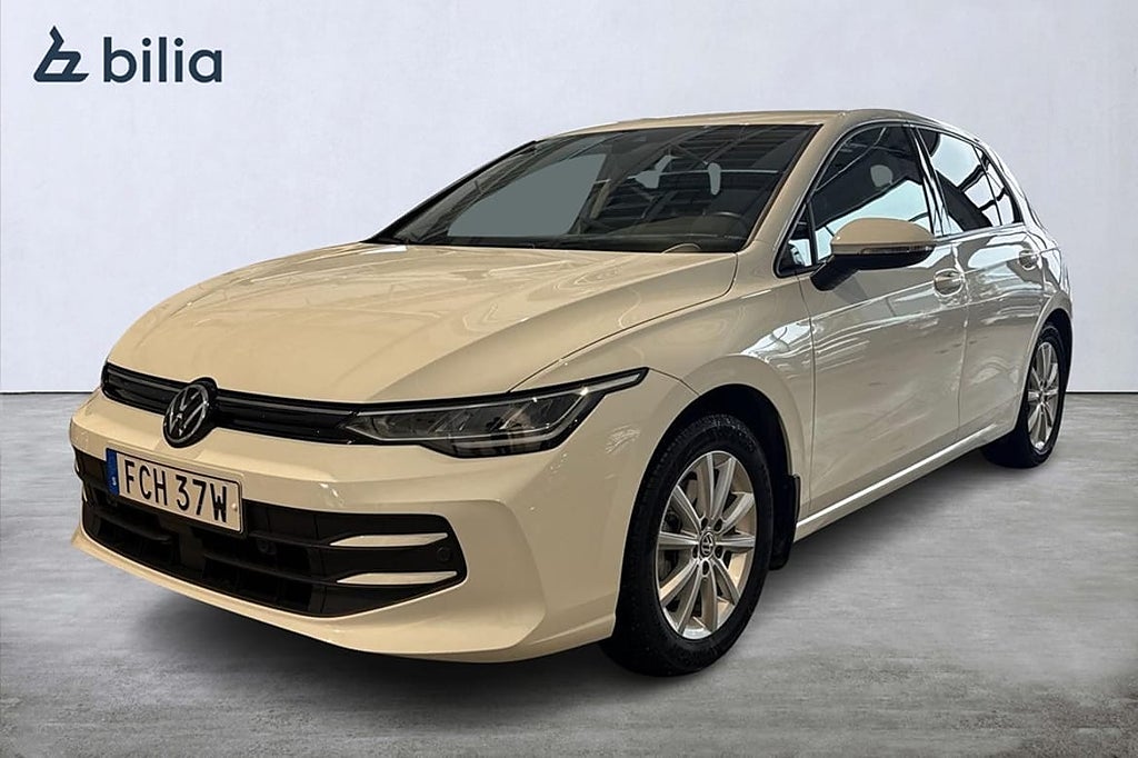 Volkswagen Golf 1,5 eTSI 150HK DSG P-VÄRM/B-KAM/KEYLESS