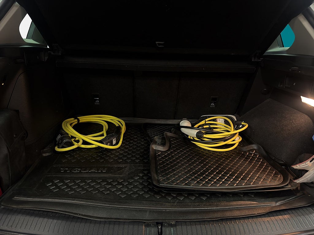 Volkswagen Tiguan eHybrid 1.4 TSI, Elegance, Cockpit, Kamera, Drag