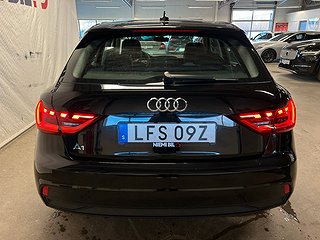 Audi A1 Sportback 30 TFSI Proline S&V-däck/M-värm/Sensorer