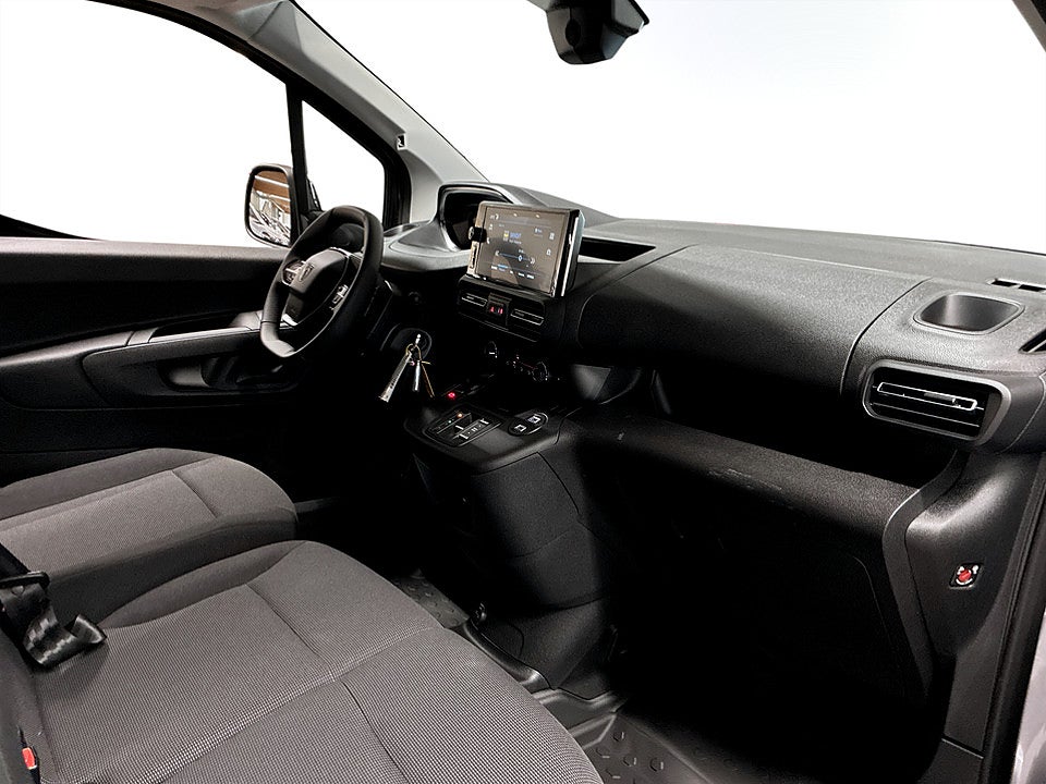 Bild på Peugeot Partner 130hk Aut L2 - EDITION! SERVICE & VINTERHJUL INGÅR!