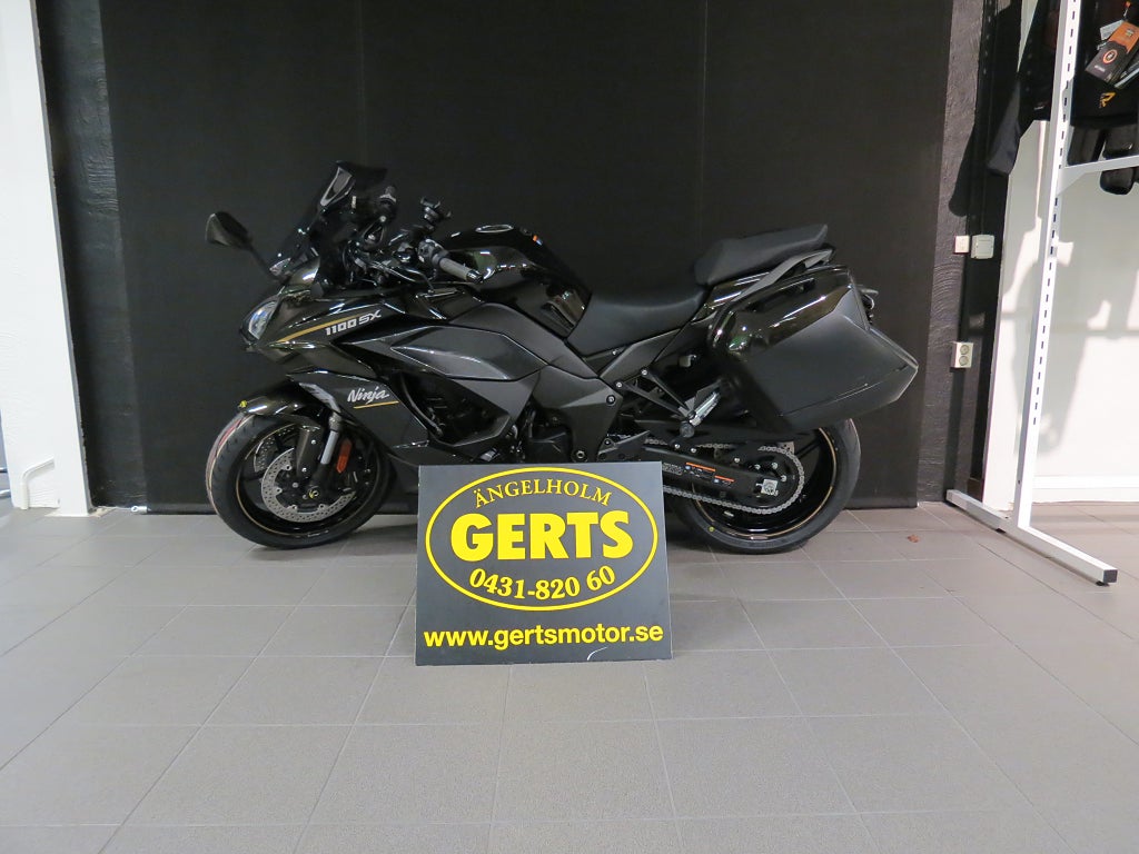 Kawasaki NINJA 1100 SX TOURER 