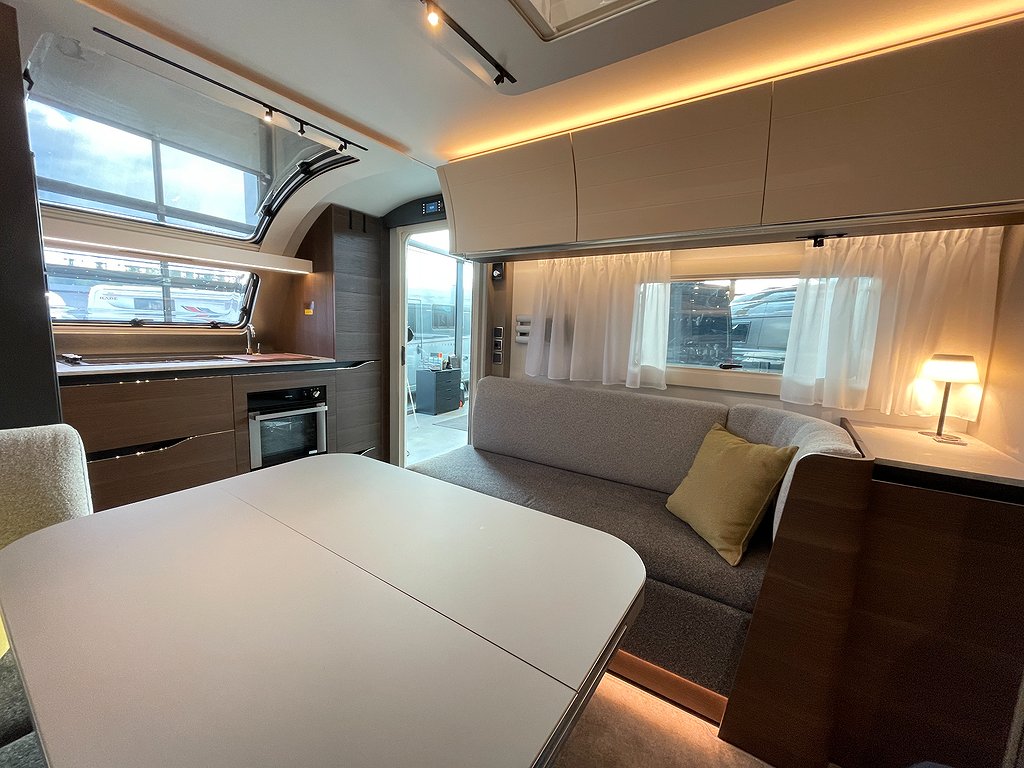 Adria Alpina 903 HT / AC / Barnkammare / ALDE / Markis-tält - Adria