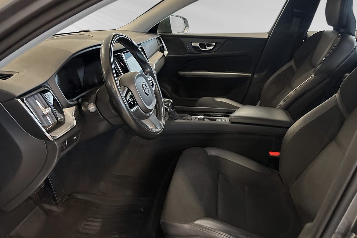 Volvo V60 D4 AWD Momentum Edition DRAG 2019, bild 7/10