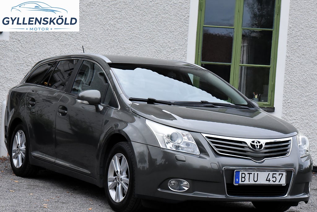 Toyota Avensis Kombi 2.0 152hk | Dragkrok AUX 
