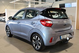 Halvkombi Hyundai i10 3 av 24