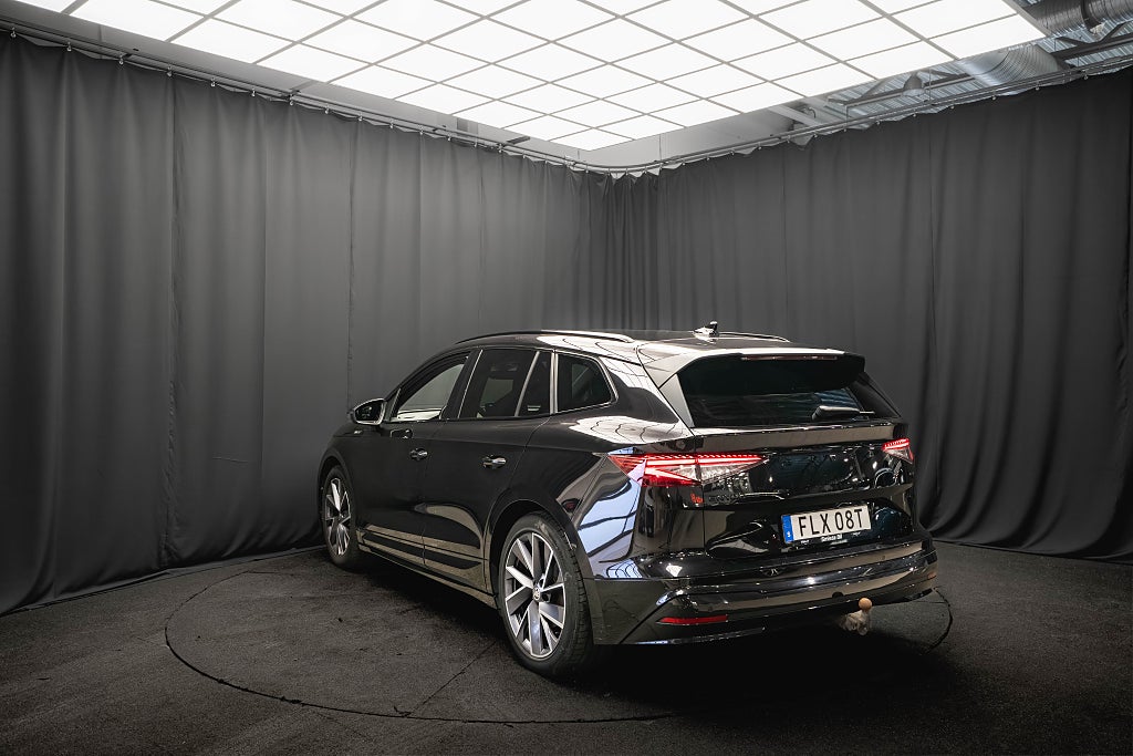 Skoda Enyaq iV 80x SPORTLINE DRAG 360° ELSTOL MINNE 1-ÄGARE MOMS 265hk