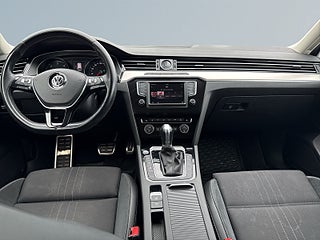 Volkswagen Passat Alltrack 2.0 TDI 4M Alltrack Kamera/Drag/M&D-värmare/CarPlay – bild 8