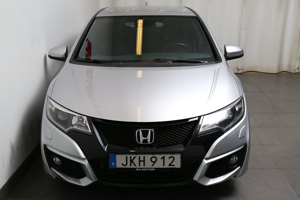 Honda Civic 1,6 i-DTEC 120hk Sport 5d Nybesikt Motorvärmare
