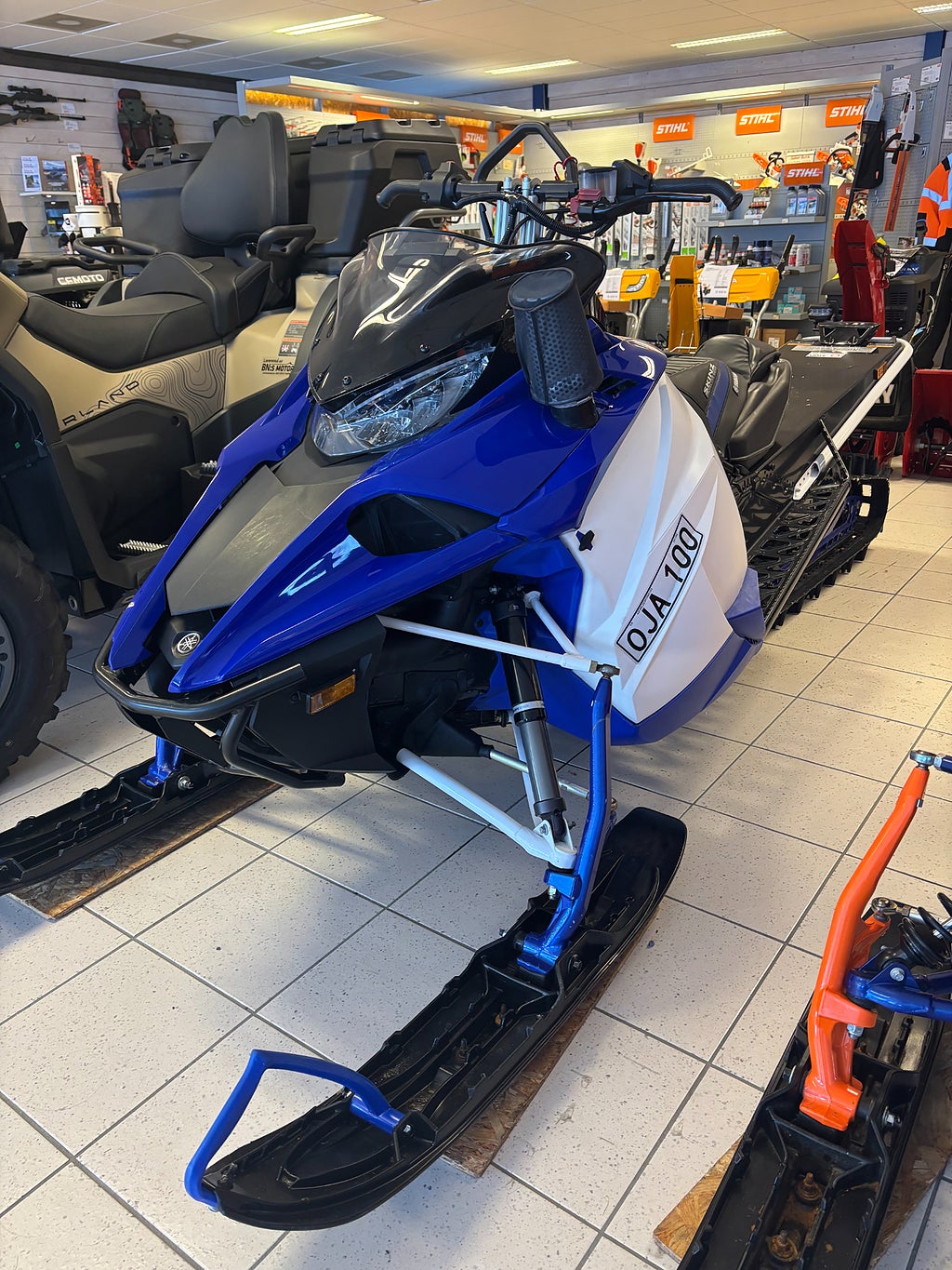 Yamaha Sidewinder M-TX 162