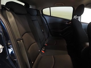 Halvkombi Mazda 3 12 av 20