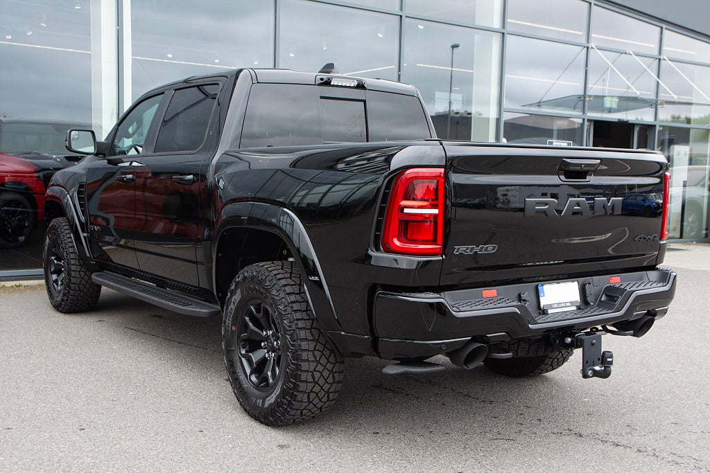 Dodge RAM 1500 RHO 548 hk High Output All Black Gloss