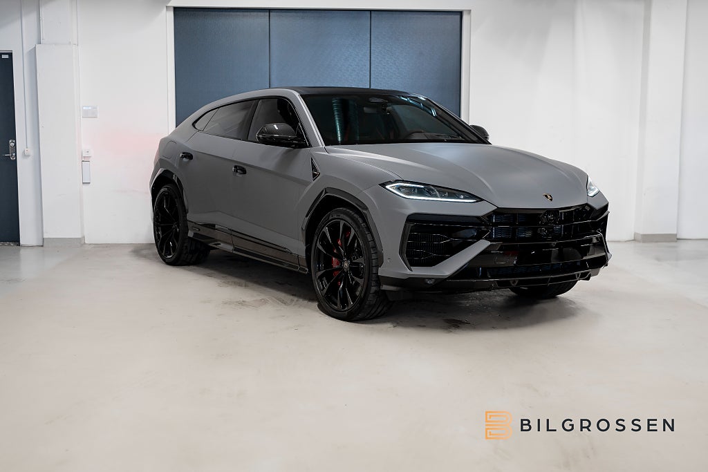 Lamborghini Urus SE Style-P Dark Big-Carbon Grigio China 23” NY
