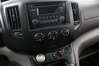 Transportbil - Skåp Nissan NV200 14 av 17