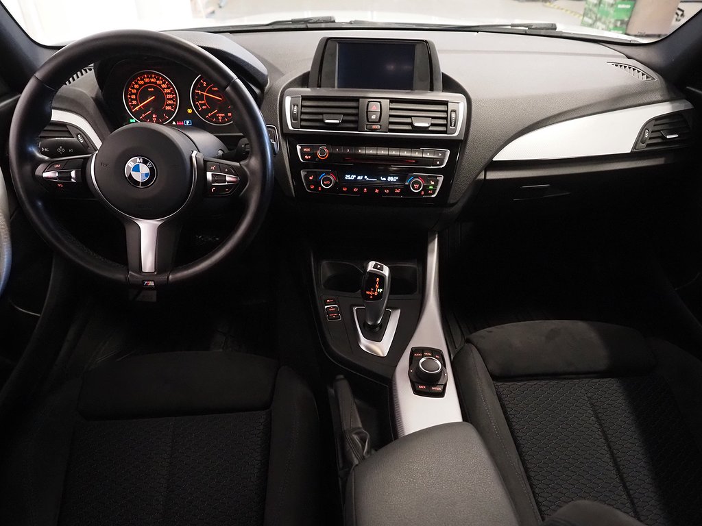 BMW 118 i 136hk Steptronic M Sport P-Sensorer Shadowline 2017