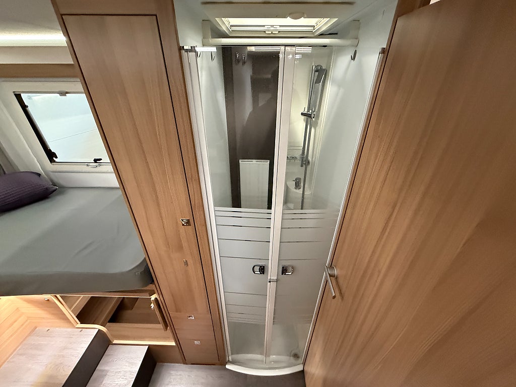 Adria Coral 670 SL Nordkapp *ALDE*Långbäddar*3500kg*
