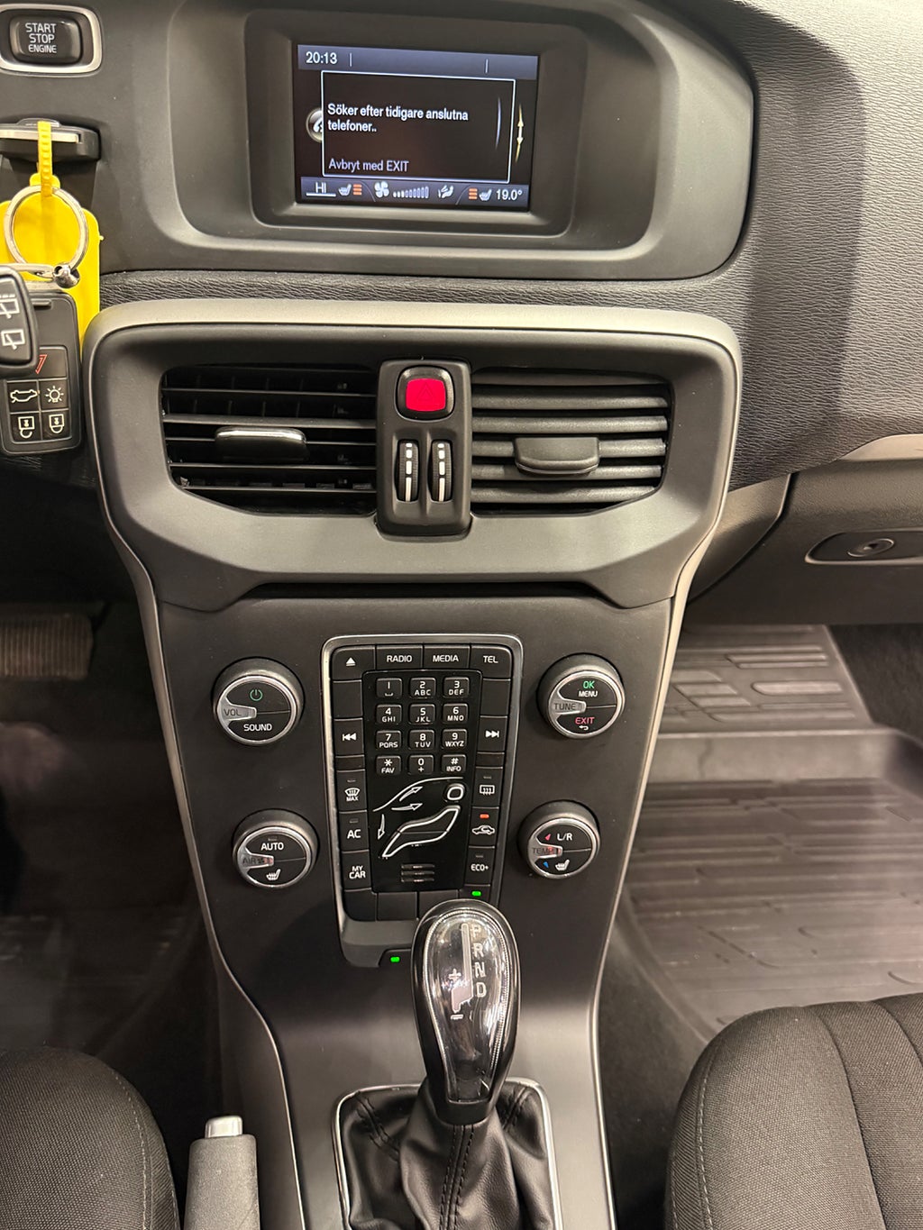 Volvo V40 D2 Geartronic Kinetic/Ny Kamrem 11600 mil 2 Ägare - miniatyr 17