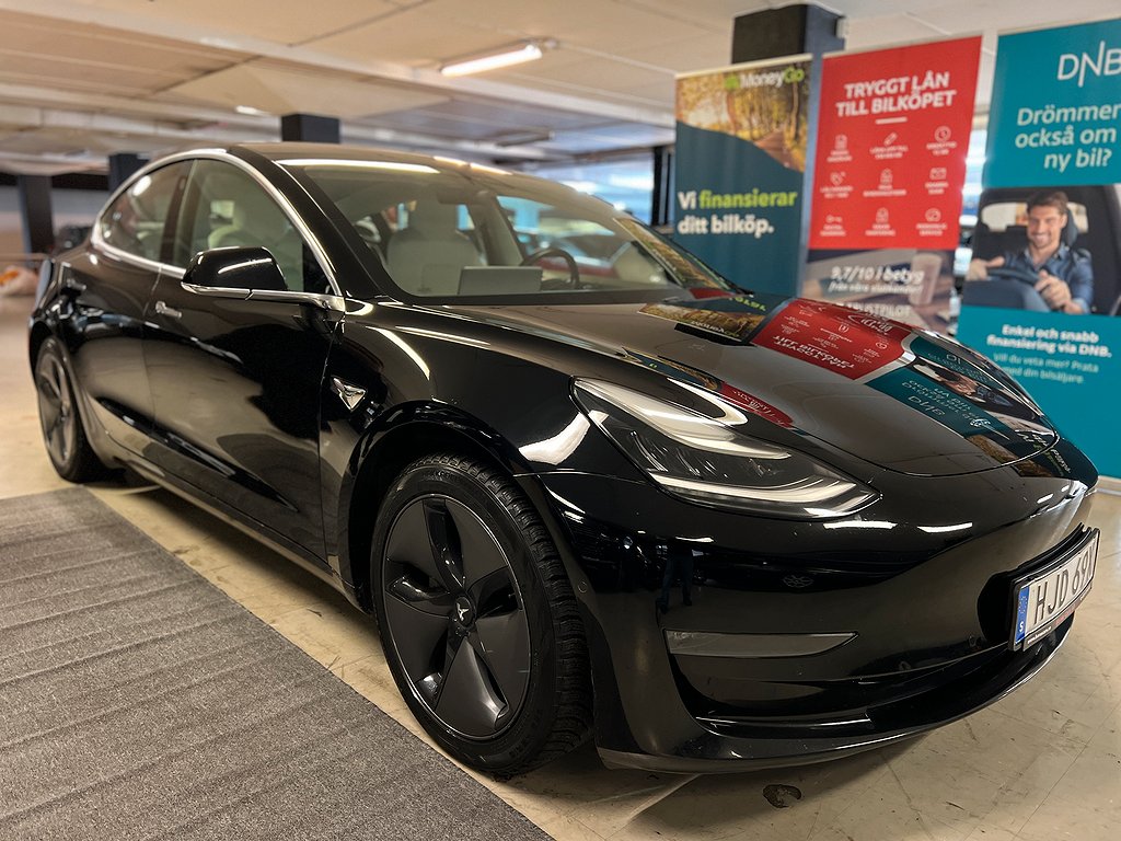 Tesla Model 3 (440hk) Long Range AWD*1800kr/mån*Panoram*