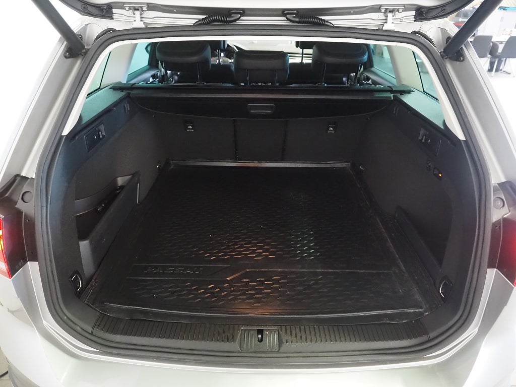 Volkswagen Passat Alltrack 2.0 TDI 4Motion 190hk Alltrack Drag Kamera D-Vär 2017