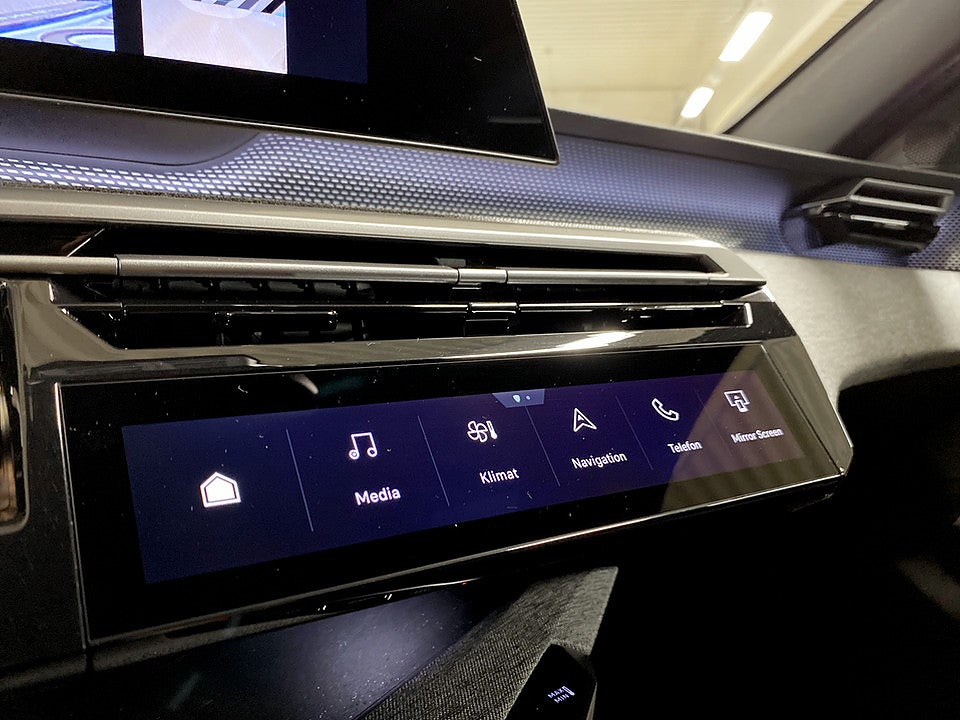 Bild på Peugeot 5008 GT Hybrid 145hk Aut 7-SITS B-KAMERA CARPLAY
