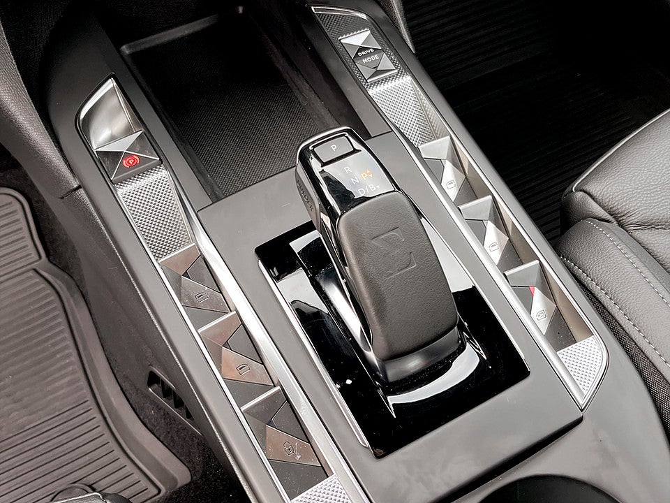 Bild på DS 3 Crossback E-Tense Exclusive 50kWh 136hk Aut - CARPLAY