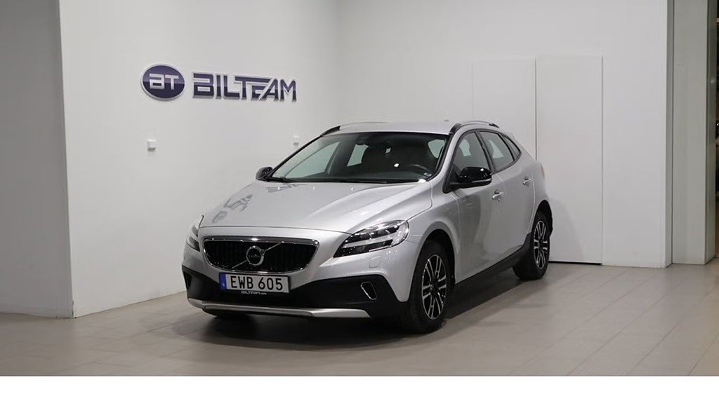 Volvo V40 Cross Country T3 Geartronic Momentum 152hk