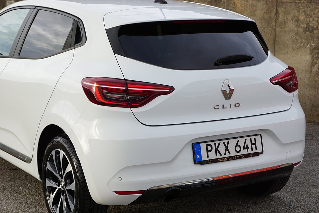 Renault Clio 1.0 TCe Zen 100hk "GPS "P-Sensorer "492kr Skatt"