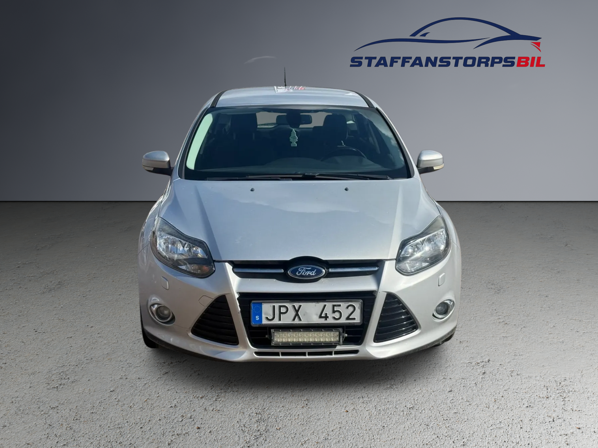 Ford Focus Kombi 1.0 EcoBoost Titanium 2013, photo 2/58