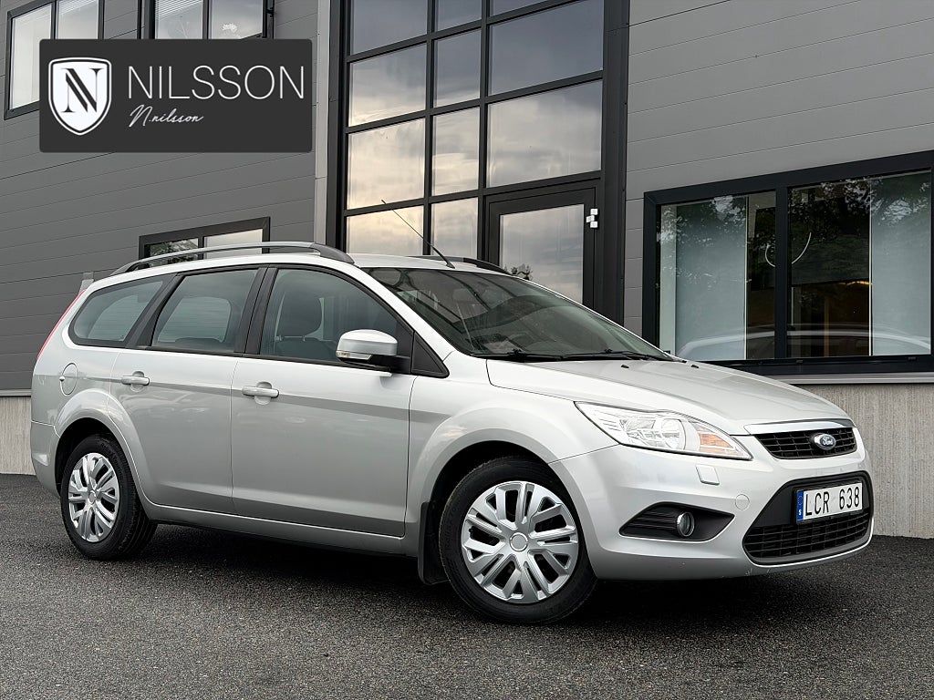 Ford Focus Kombi 1.6 TDCi Platinum Servad Kamrem Nybess 2 brukare