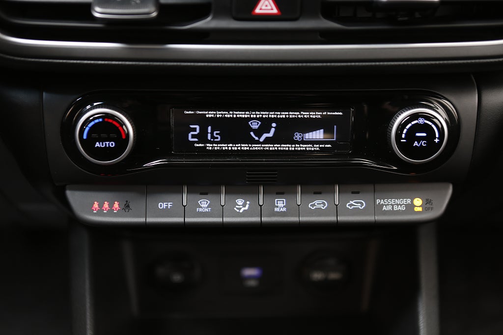 Hyundai Kona 1,0 T-GDI iMT 120hk Essential Motorvärmare 2022