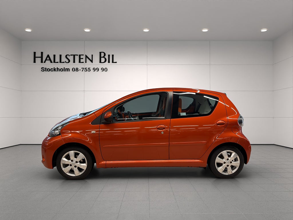Toyota Aygo 1.0 VVT-i 5 Dörrar Kamkedja Års skatt 360:- Svensksåld