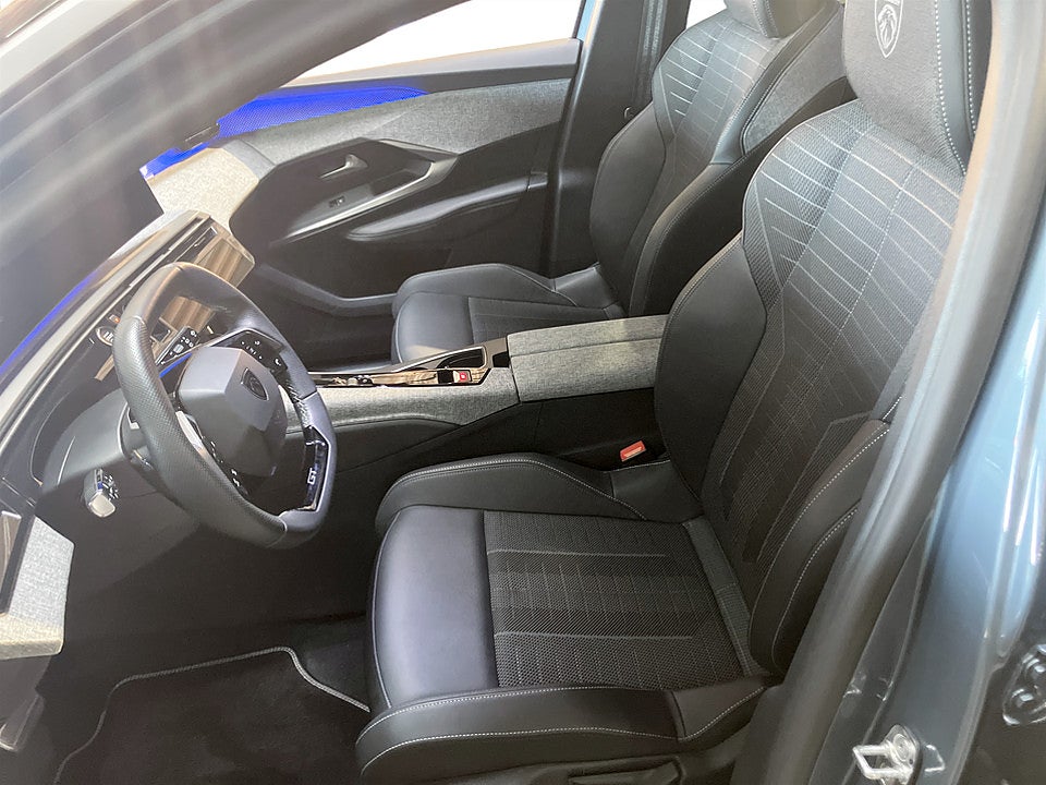 Bild på Peugeot 5008 GT Hybrid 145hk Aut 7-SITS BACKKAMERA CARPLAY