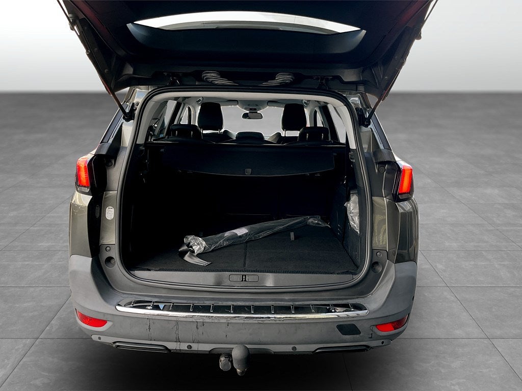 Bild på Peugeot 5008 Allure 1.2 PT 130hk Aut - B-KAMERA, DRAG