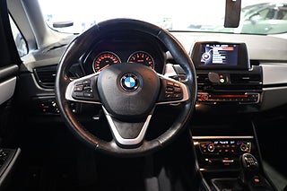 Minibuss BMW 218 17 av 29