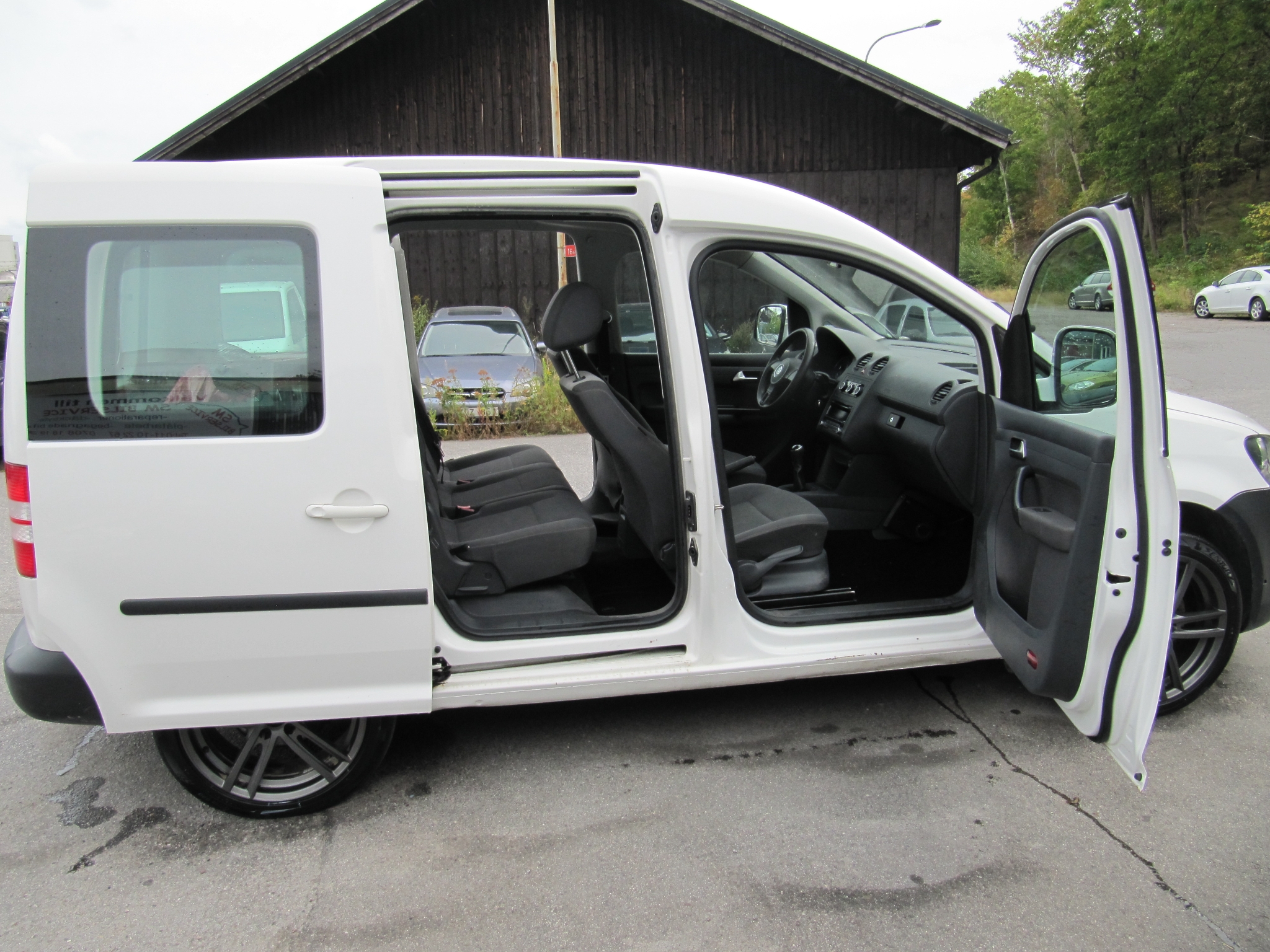 Volkswagen Caddy 2014, photo 7/50