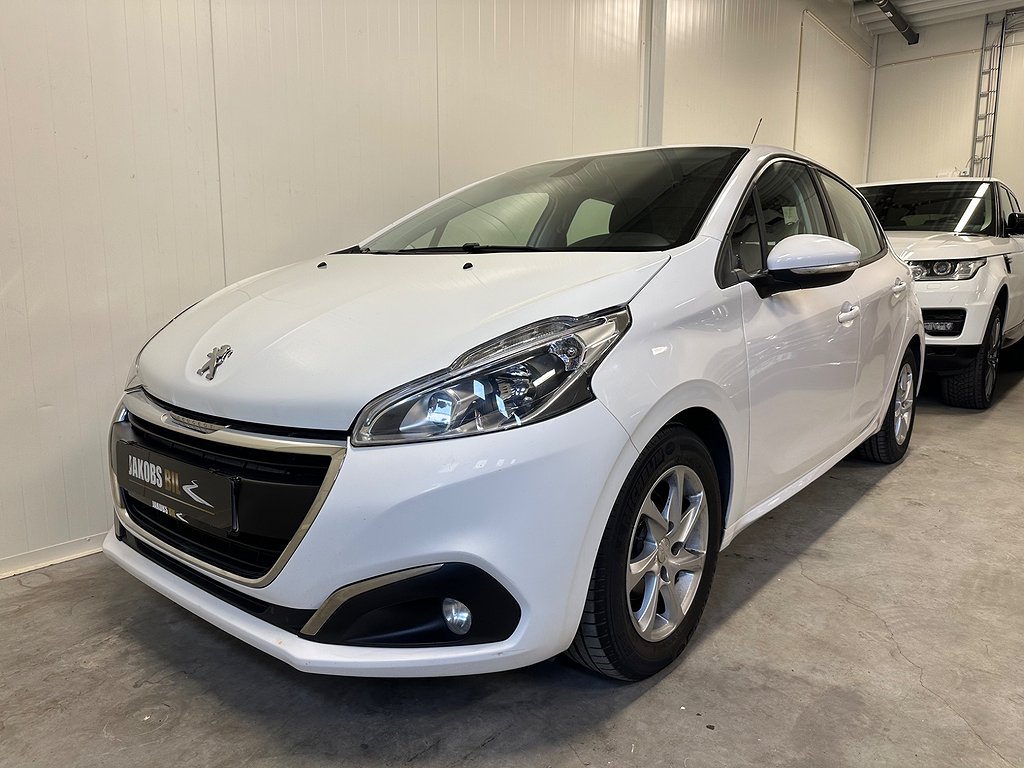 Peugeot 208 5-dörrar 1.2 Automat,Nybesiktigad,Bluetooth