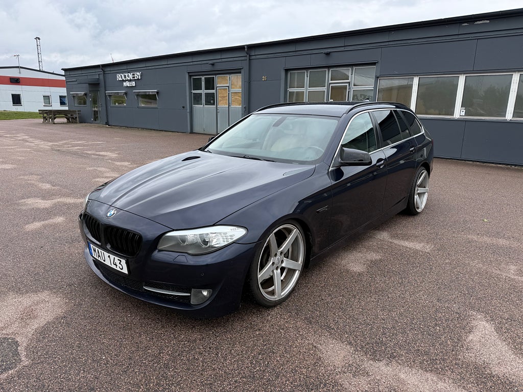 BMW 520d Touring Steptronic | NYBES | NYSERVAD |