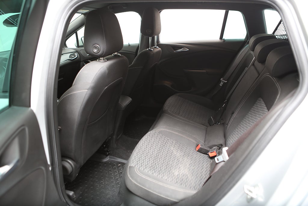 Opel Astra Sports Tourer + 200hk Dynamic Aut Kamera Drag 2019