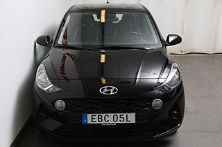 Halvkombi Hyundai i10 5 av 24