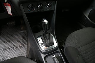 Halvkombi Volkswagen Polo 14 av 21