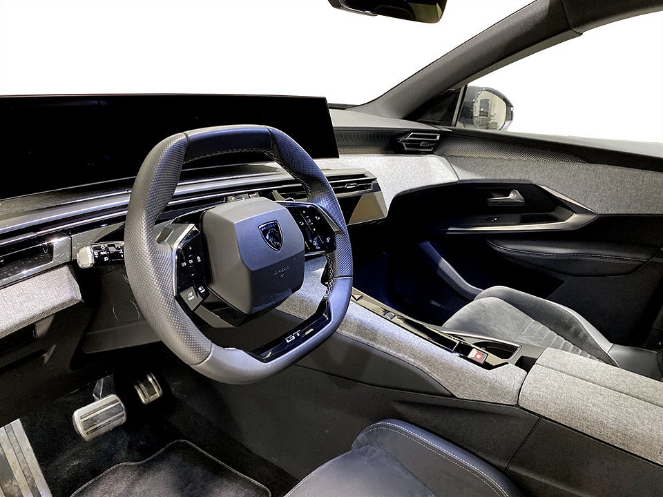 Bild på Peugeot 5008 GT Hybrid Aut 7-SITS B-KAMERA CARPLAY 145hk