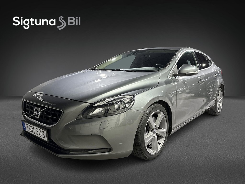 Volvo V40 T2 Geartronic Momentum / P-Värmare / PDC