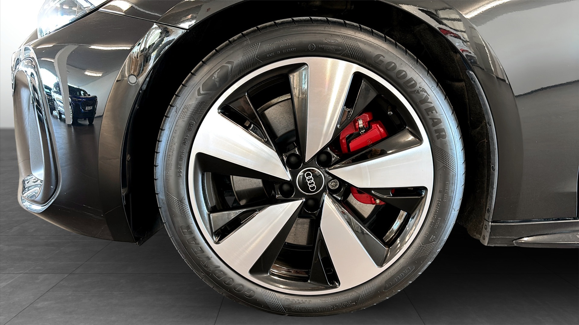 Audi A5 Det bästa av två världar 2025, kuva 7/10