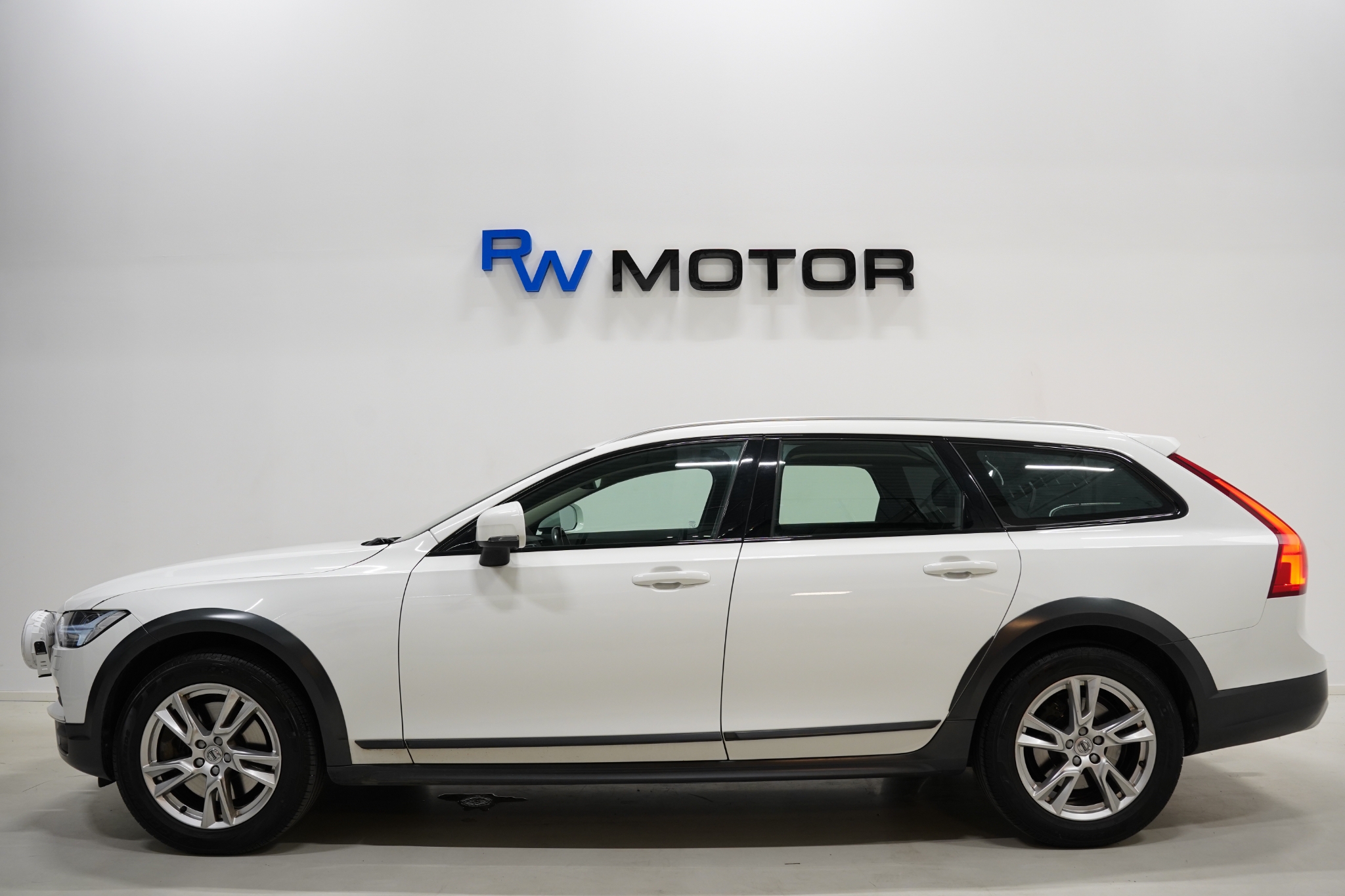 Volvo V90 Cross Country 2019, kuva 3/52