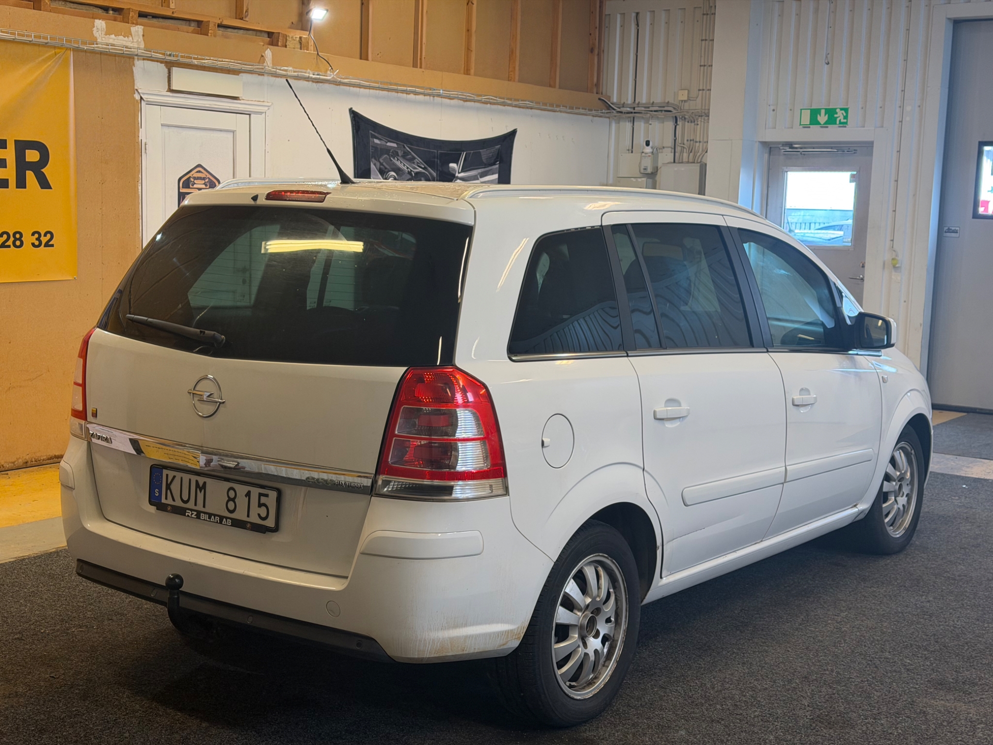 Opel Zafira 1.6 CNG ecoFLEX Turbo Euro 4 2010, bild 5/39