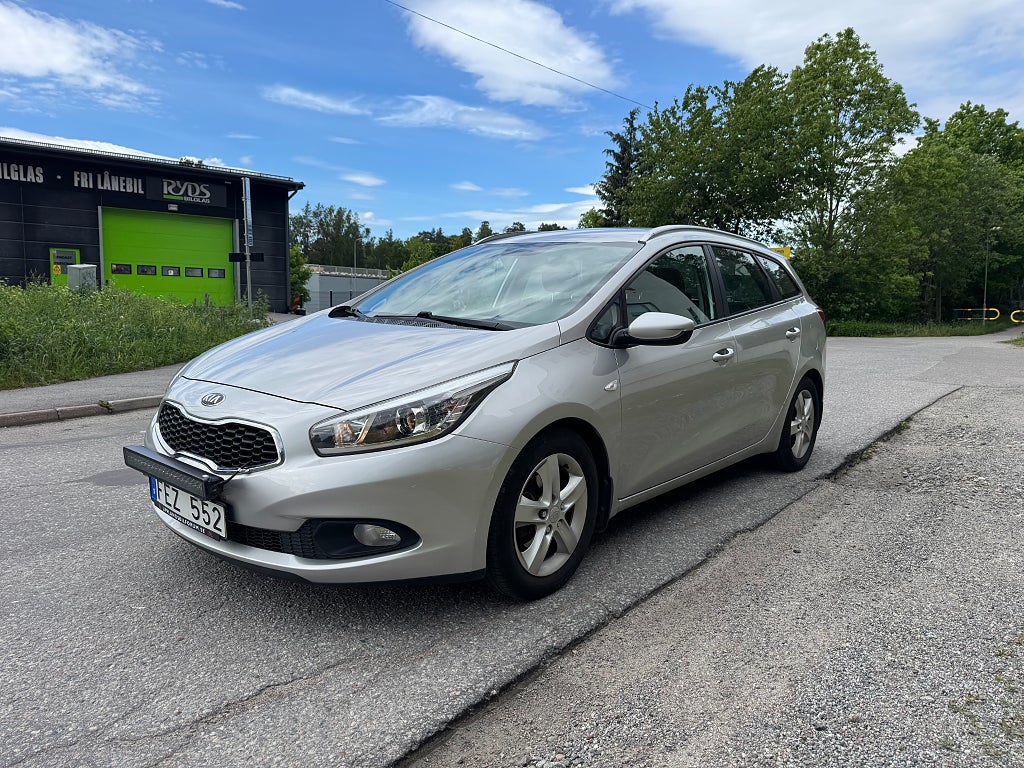 Kia Ceed cee'd_sw 1.4 CRDi EX Euro 5