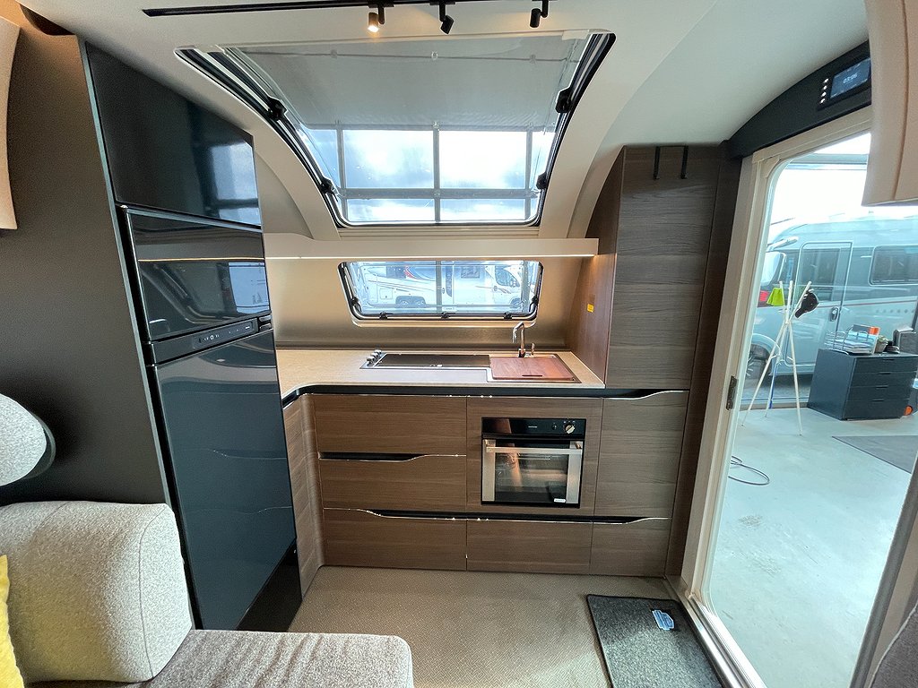Adria Alpina 903 HT / AC / Barnkammare / ALDE / Markis-tält - Adria