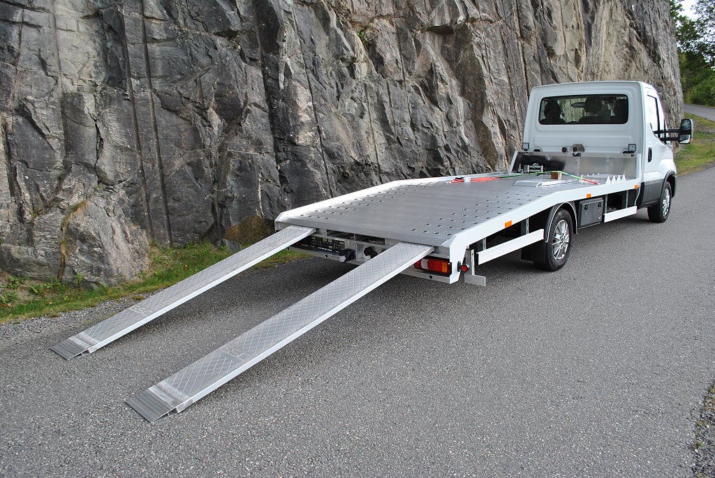 Iveco Daily Biltransport 180HK Hi-Matic 