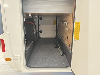 Husbil-integrerad Adria SONIC AXESS 700 SC 10 av 28